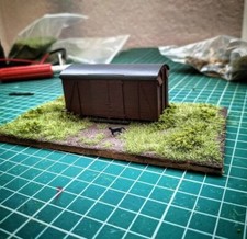 Oo Gauge grounded van Diorama