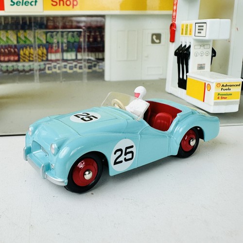 Atlas dinky scale triumph - atlas,