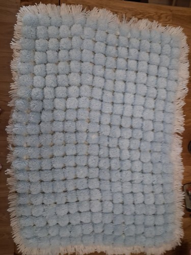 Baby pom - pom, blanket