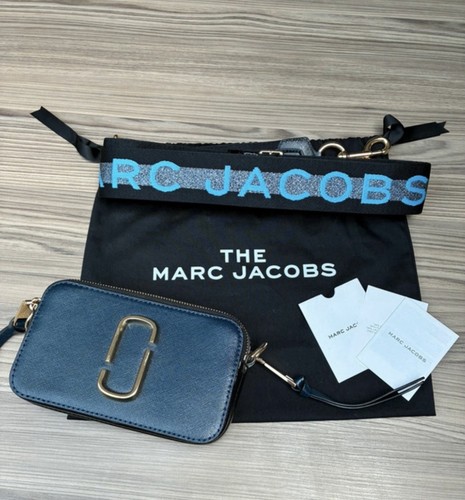 The marc jacobs snap shot - the,