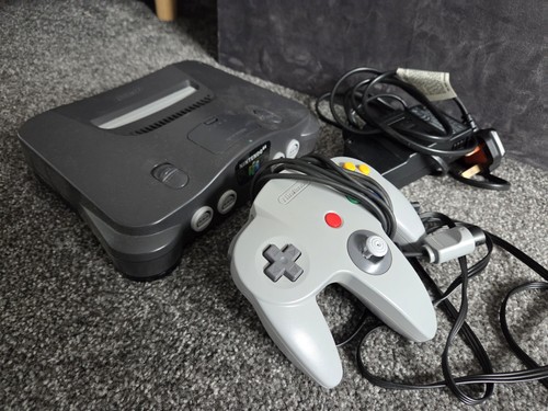 Nintendo n64 console bundle - n64,