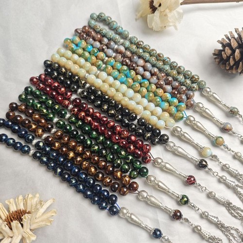Round small beads - round,