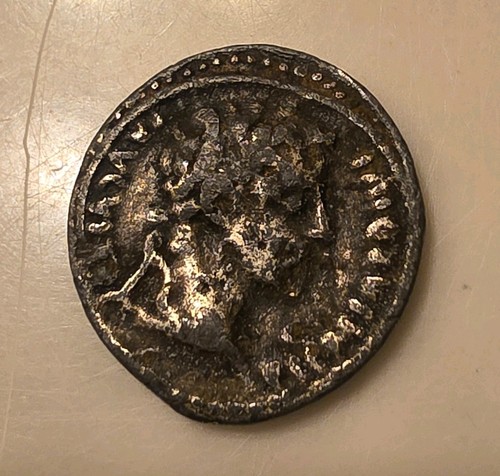 Denarius tiberio pontif maxim - ,