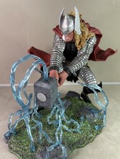 Thor Diamond Select Marvel Gallery Statue Gallery Diorama Classic Comic Thor