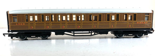 Hornby 22357 teak gresley - hornby,