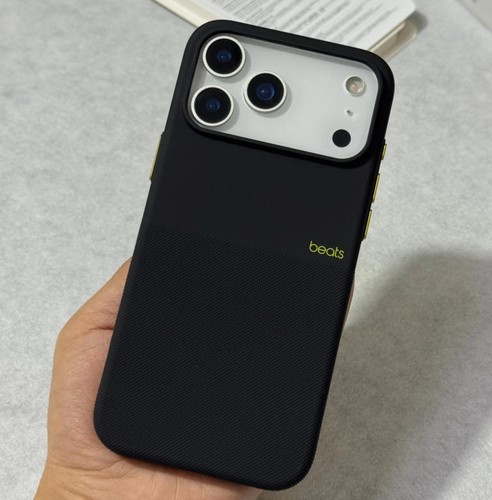Beats rugged case with magsafe - beats,