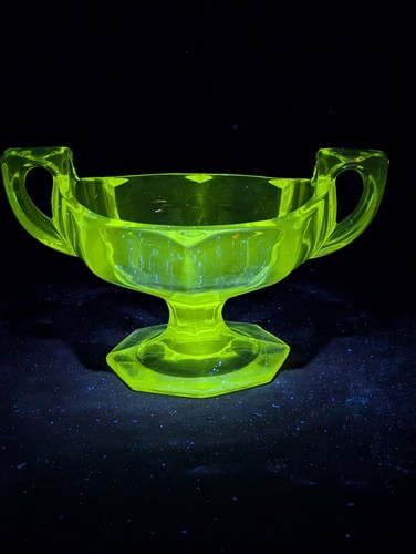 Vintage reactive art deco - uv,