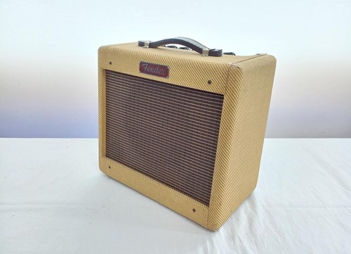 Fender guitar amplifier - fender, bronco