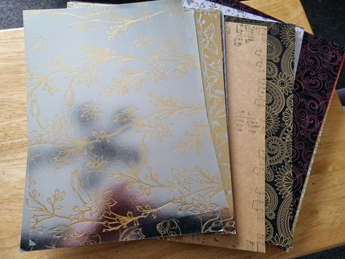 Foiled embossed crafting - /,