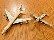 Dinky Toys-PAN-AM Airlines Boeing 707 & BEA Vickers Viscount G-AOJA