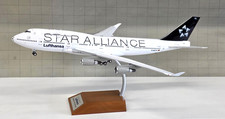 Blue Box 1:200 Boeing 747-400