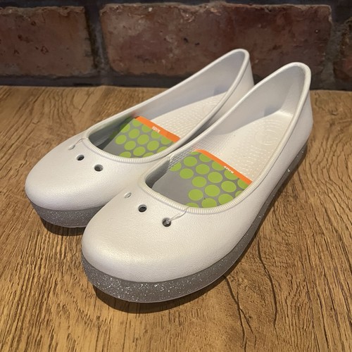New crocs genna - new, “genna”