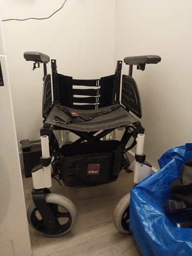 Good condition main chassis - good,