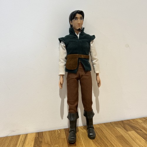 Disney store tangled flynn - disney,