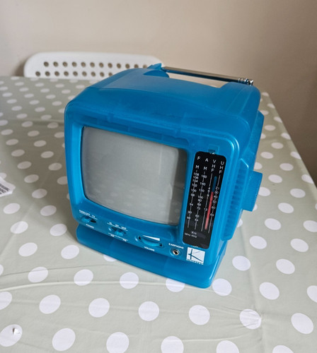 Retro portable crt fm - tv,