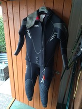 Mares Wetsuit 7mm  Size 3 used for canyoneering 