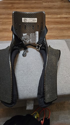 Carbon hans device medium - hans,