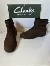 Clarks Unstructured Brown