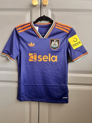 Newcastle united third - united,