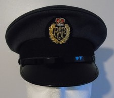 RAF Airmans Peaked Cap & Badge