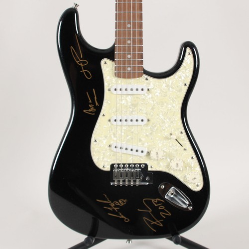 Robert cray band signed guitar - cray,