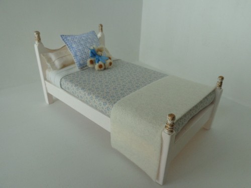 Dolls house single - house, with
