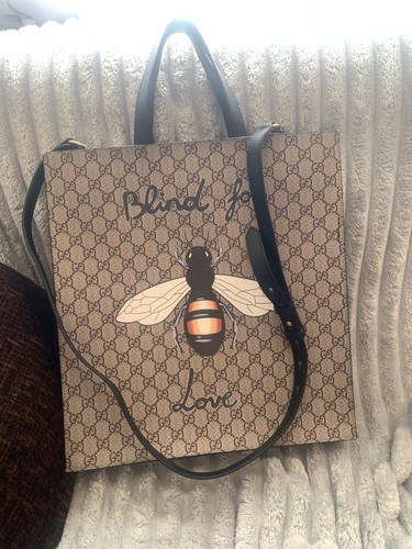 Supreme bee large - “bee”,