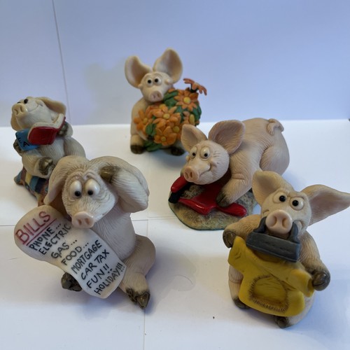 Piggin series figures by - , piggin’