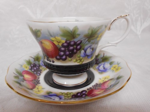 Vintage royal albert - royal,