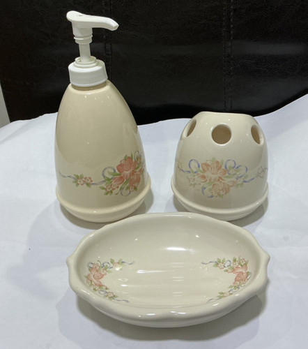 Vintage ceramic piece - vintage,