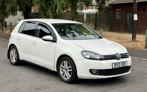 Volkswagen golf 2012 - volkswagen,