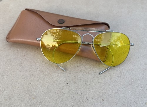 Vintage yellow rare - rare, wwii