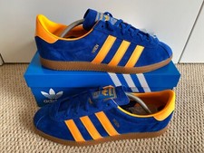 adidas WIEN trainers uk10