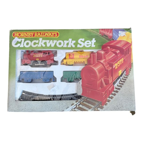 Hornby railways clockwork set - hornby,