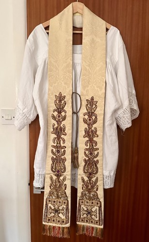Antique silk stole with - silk, heavy