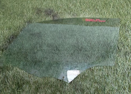 Peugeot 208 passenger side - 208,
