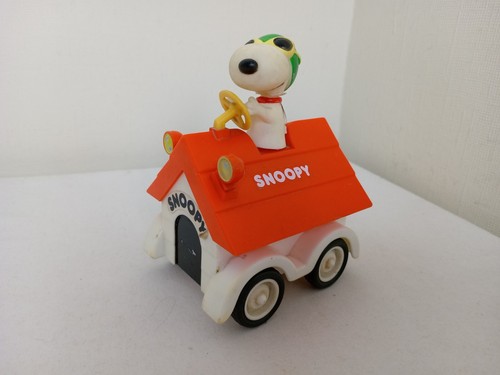 Aviva snoopy dog - dog, kennel