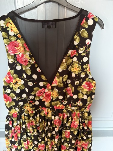 Very pretty dipped - dipped, dress