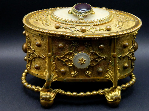 Art nouveau antique jewellery - art,