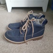 CLARKS OLDER BOYS NAVY BLUE LEATHER ANKLE BOOTS SIZE UK 1.5G