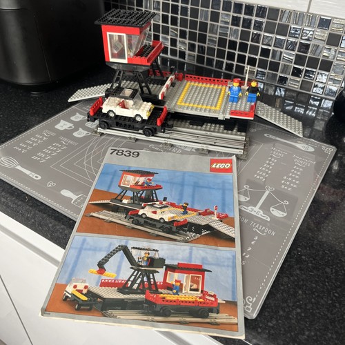 Vintage lego train 12v car - lego,