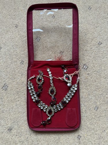 Indian jewellery set - jewellery, necklace