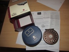 STUNNING UNUSED HARDY GOLDEN JLH ULTRALITE 8/9 TROUT FLY FISHING REEL ETC ..
