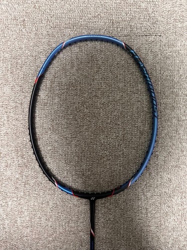 Yonex voltric badminton - yonex,