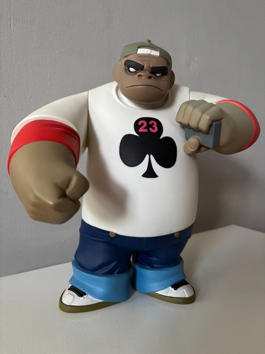 Rare kidrobot gorillaz - rare:, black