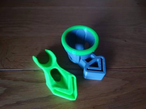 Fishing rod centre tripod rest - rod,