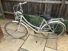 Raleigh Caprice Classic