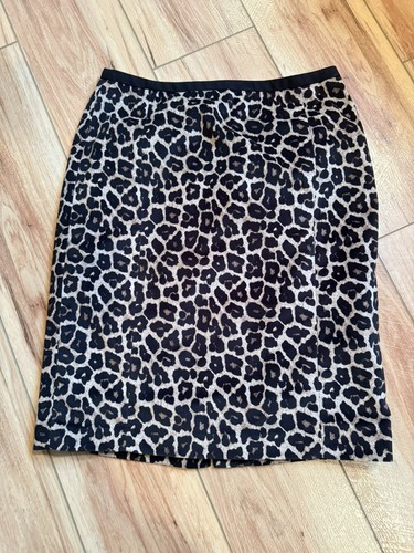 Liz claiborne size - 8, leopard