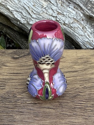 Moorcroft iznik carnation - moorcroft,