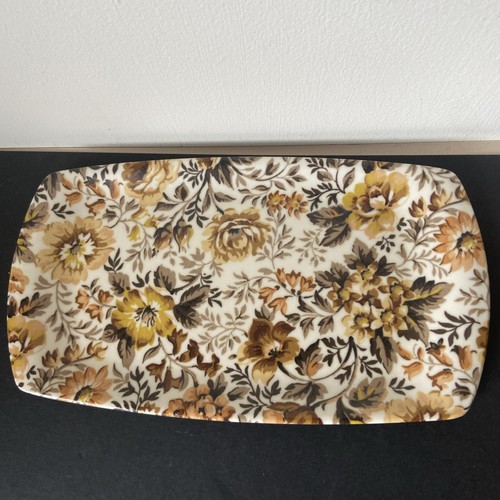 Retro 1970s brown - brown, floral